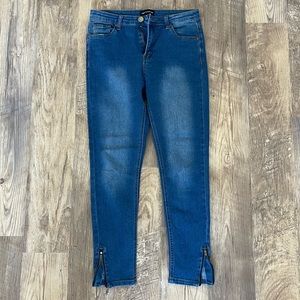 PrettyLittleThing Women’s jeans